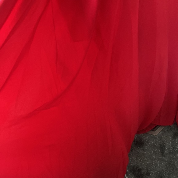 Meghan La long Kimono sleeve Maxi Dress in cherry red - Picture 9 of 10